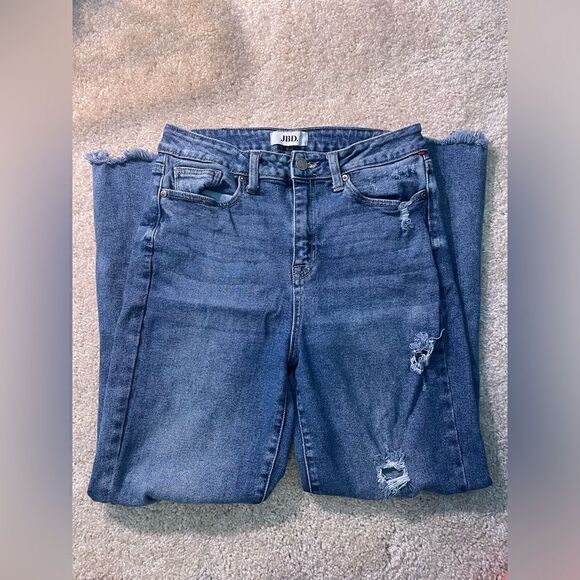 JBD Piper Cropped Flare Distressed - Picture 4 of 6